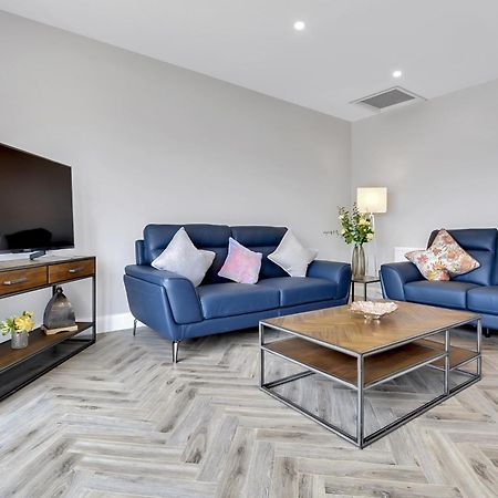 Bayview Luxury 3 Bedroom Apartment First Floor 道宁斯 外观 照片