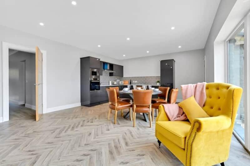 Bayview Luxury 3 Bedroom Apartment First Floor 道宁斯 外观 照片