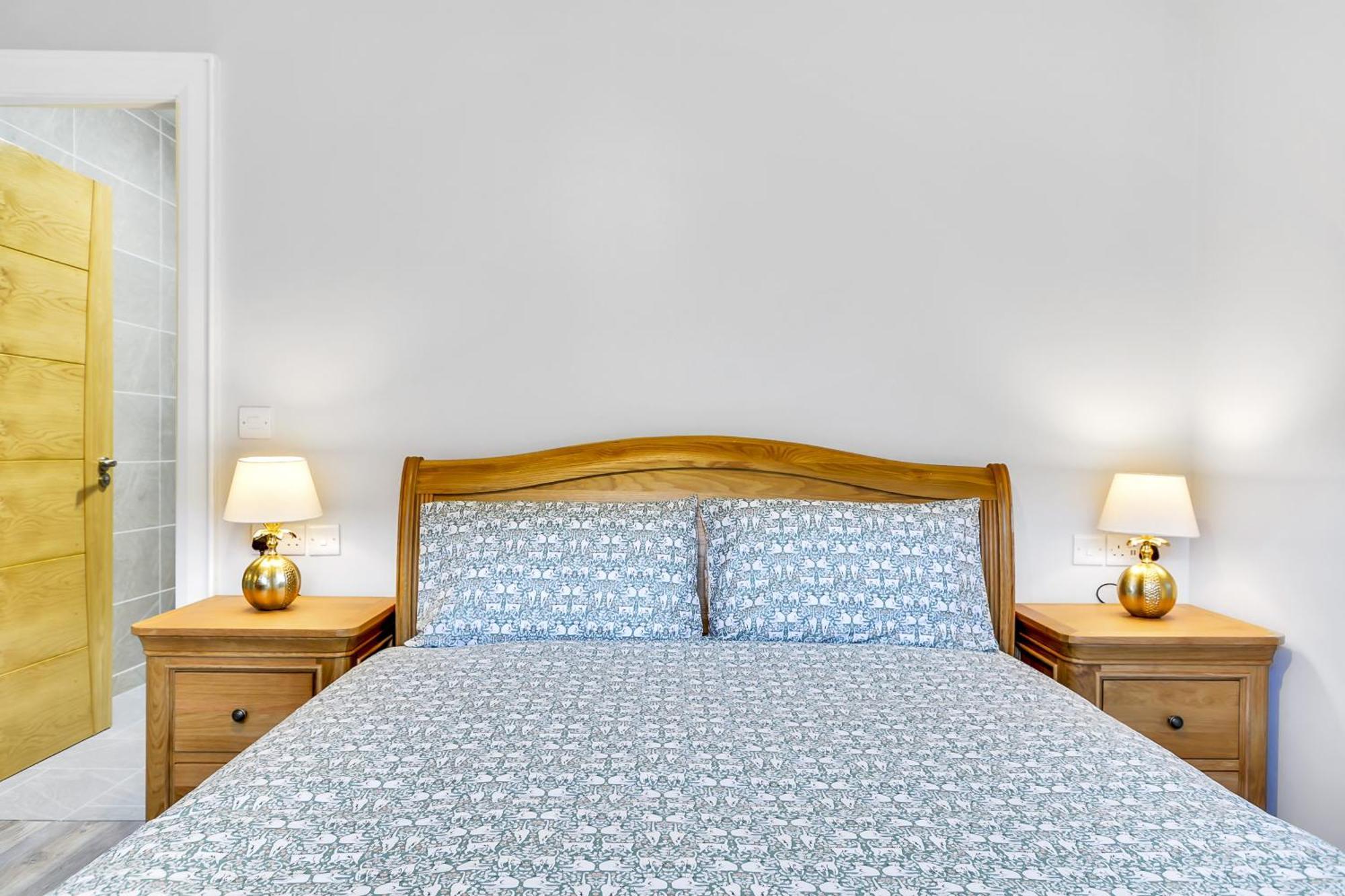 Bayview Luxury 3 Bedroom Apartment First Floor 道宁斯 外观 照片